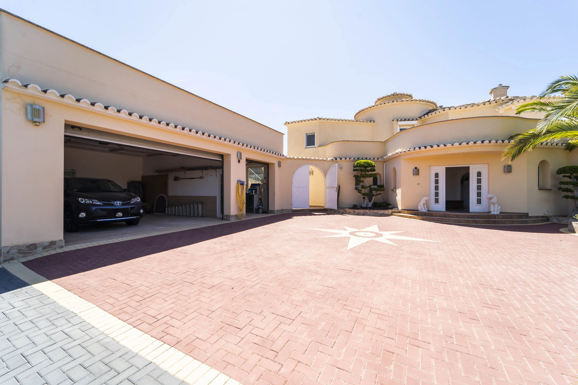Grande villa traditionnelle avec vue sur la mer à vendre à Calpe