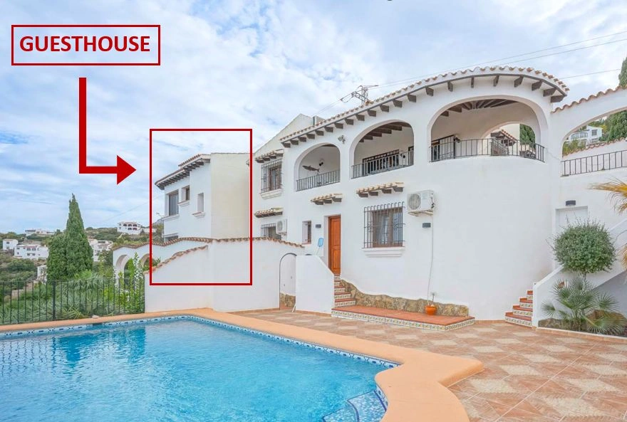 Gran chalet con casa de invitados en venta en Monte Pego