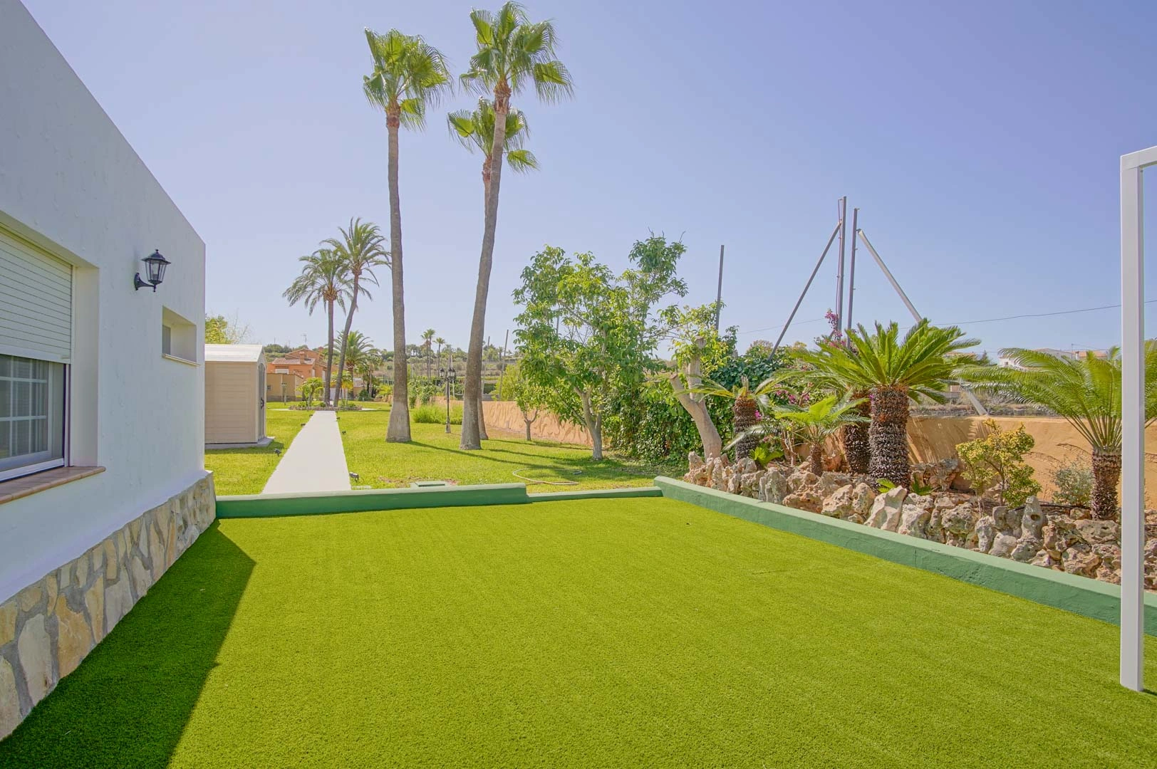 Villa con 3 casas de invitados en venta en Benissa