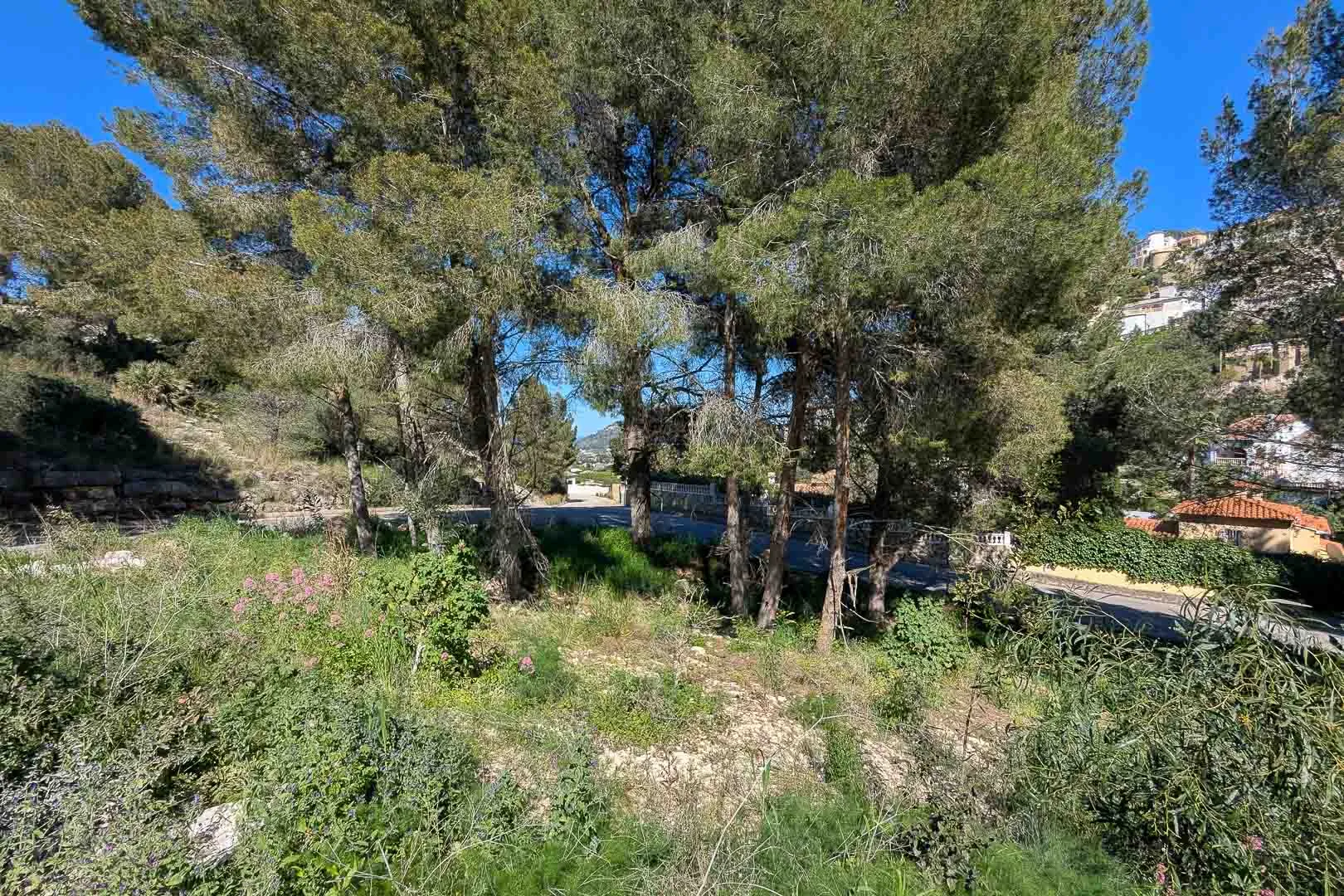 Complejo de villas independientes en construcción con piscina privada y vistas parciales al mar a la venta en pedreguer.