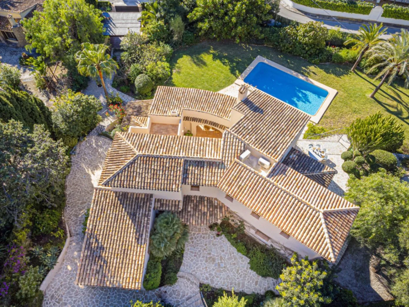 Wunderschöne, renovierte Villa mit 5 Schlafzimmern zu verkaufen in Montgó, Jávea.