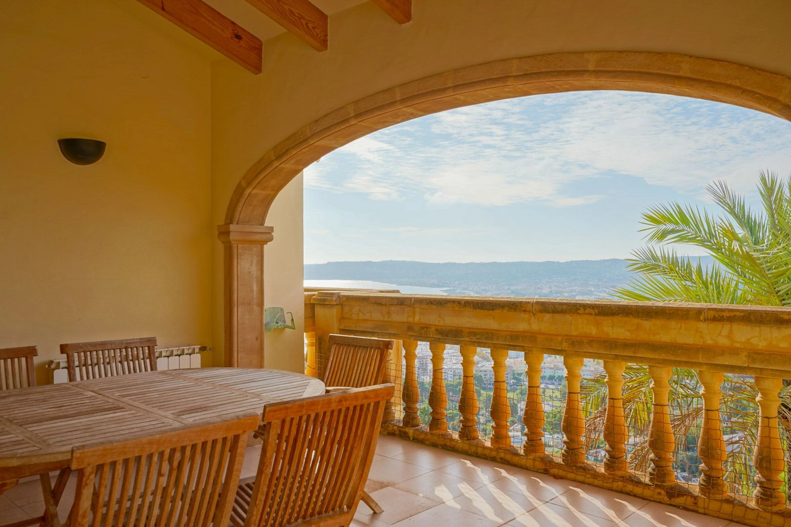 Villa met prachtig uitzicht op zee te koop in La Corona, Jávea