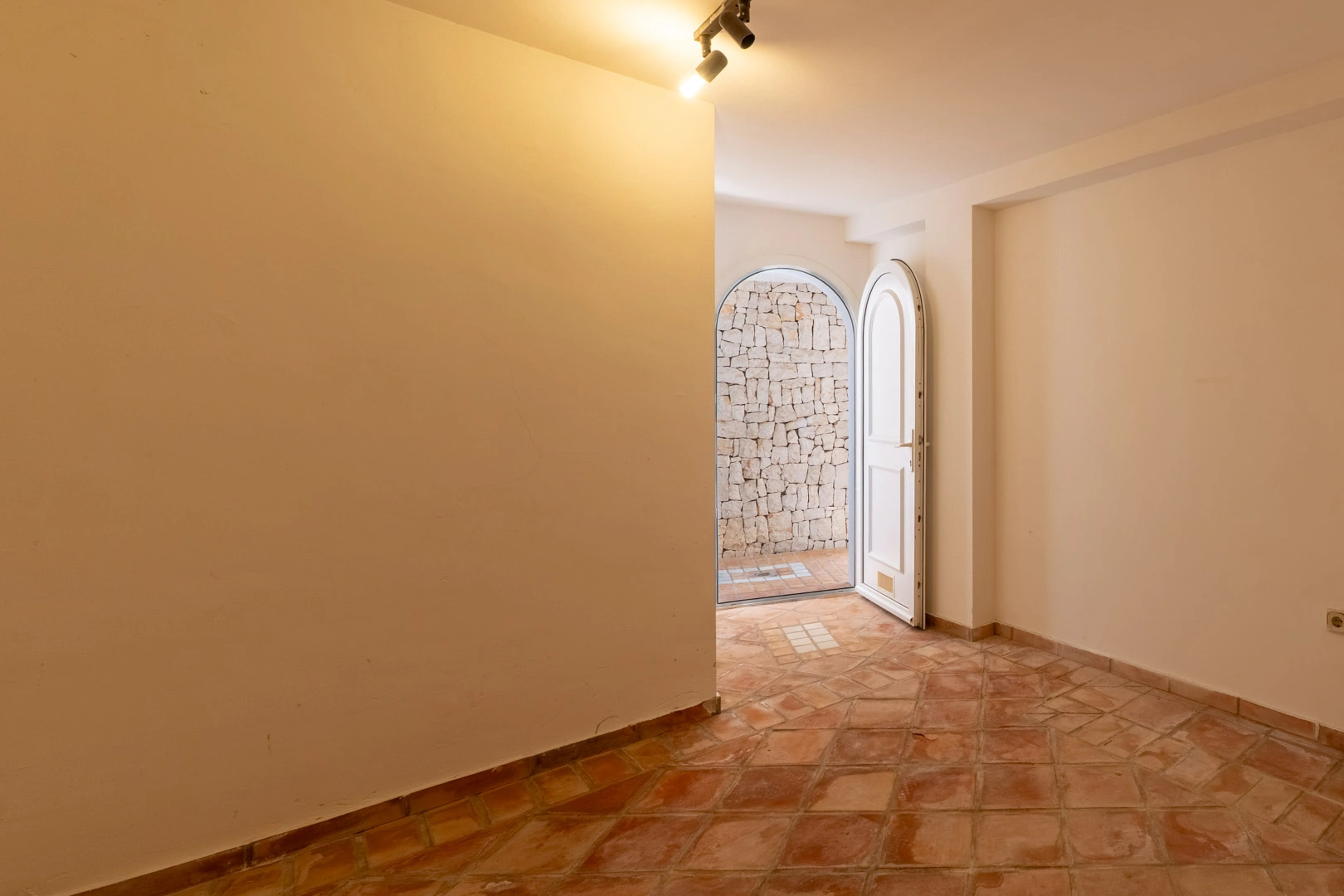 Mediterrane Villa mit Panoramablick auf das Meer zum Verkauf in Benissa.