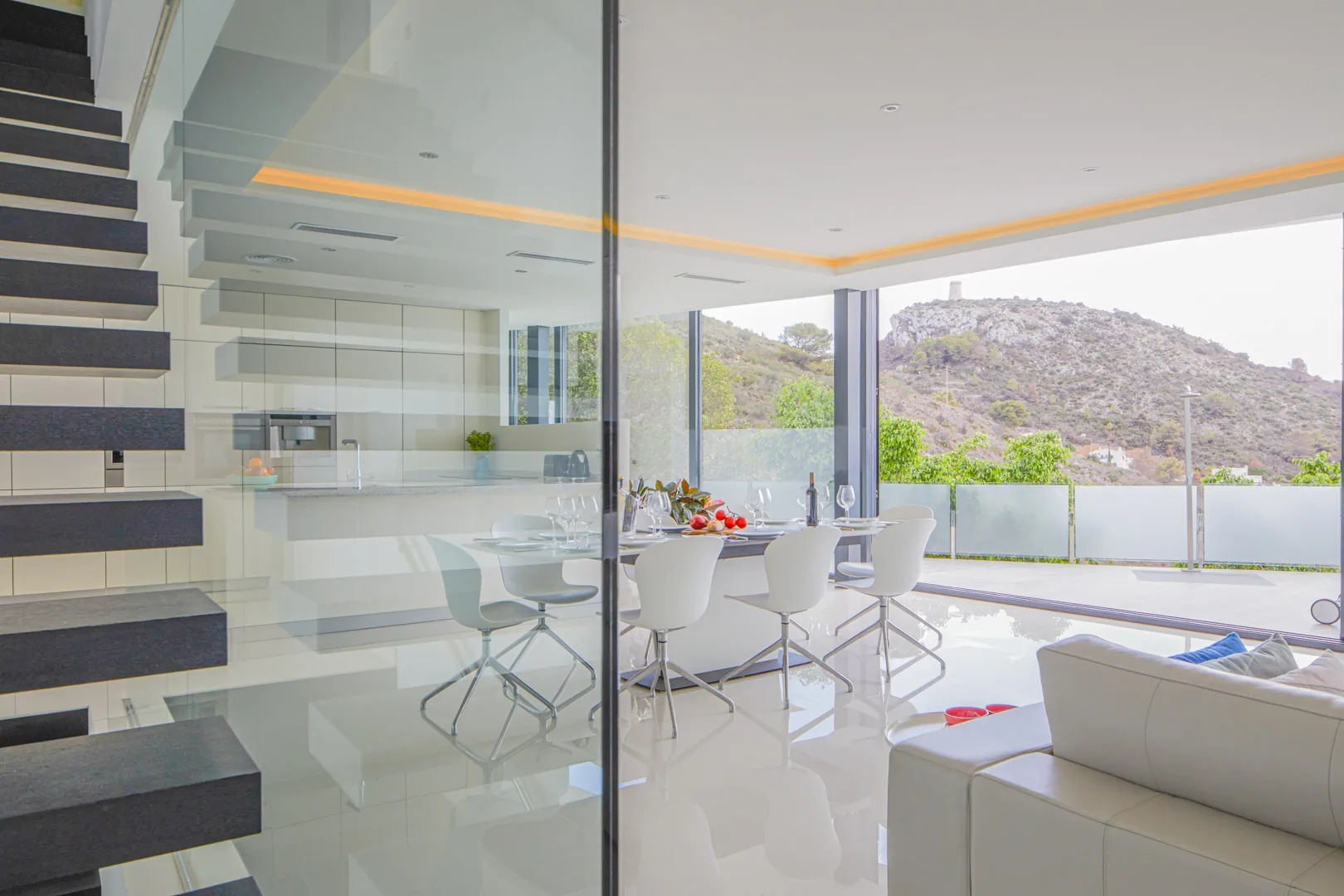 Designer-Villa mit Panoramablick auf das Meer zum Verkauf in El Portet, Moraira