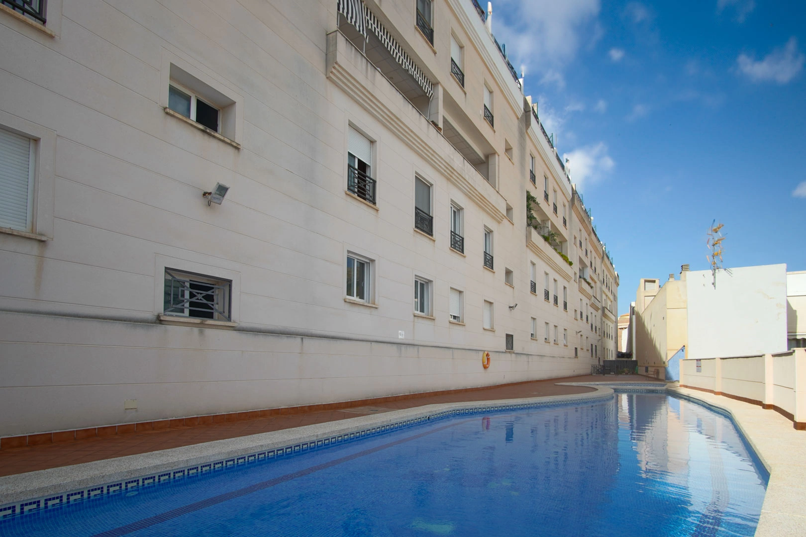 Appartement met gemeenschappelijk zwembad te koop in Calpe centrum.