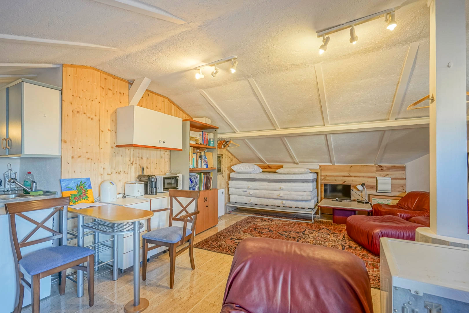 Chalet con consultorio médico en venta en Jávea.