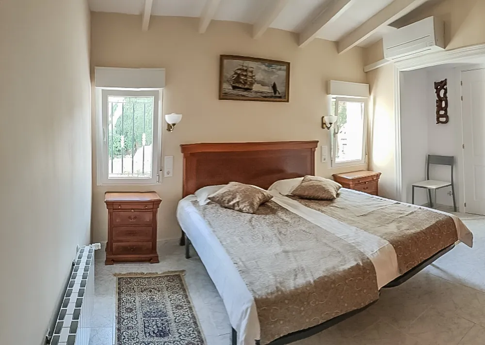 Villa with independent apartment for sale in Jávea