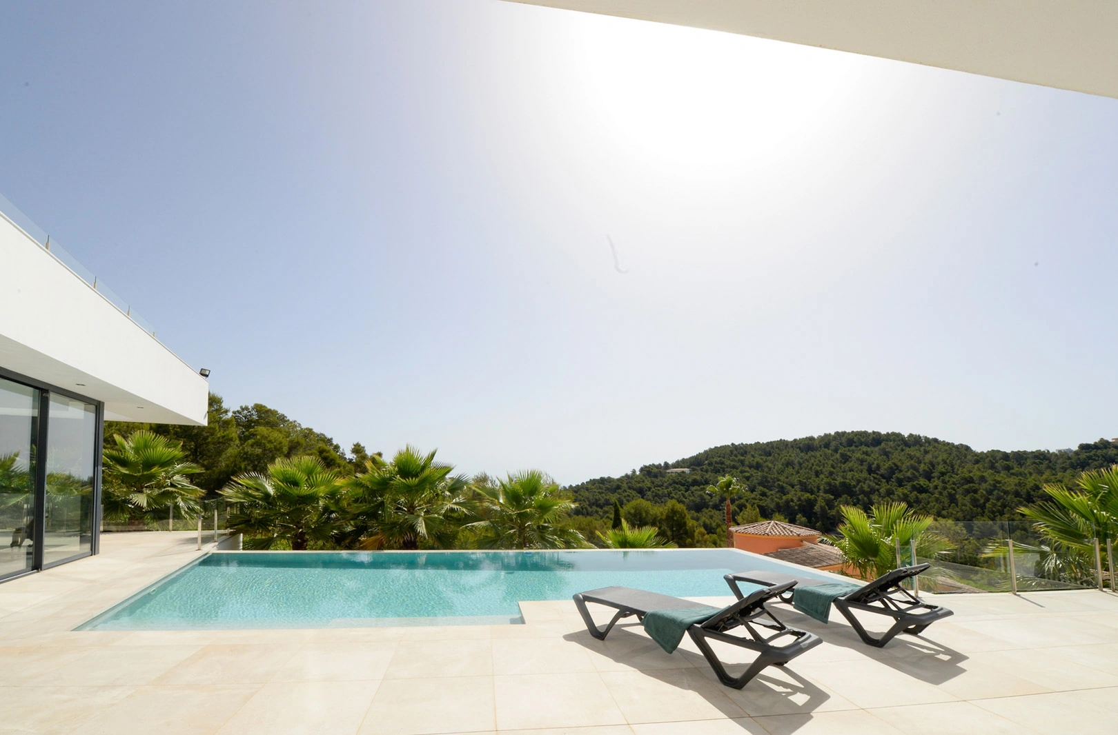 Impressionnante villa moderne de luxe dans un emplacement privilégié avec vue dégagée à vendre à Jávea.