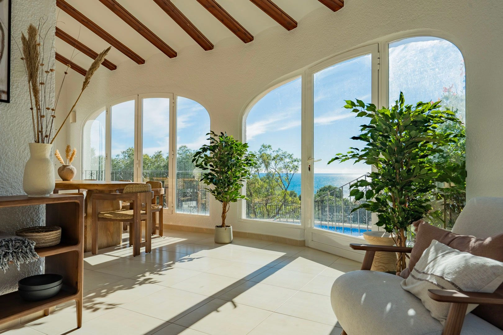 Traditionele villa met schitterend uitzicht op zee te koop in Ambolo, Jávea