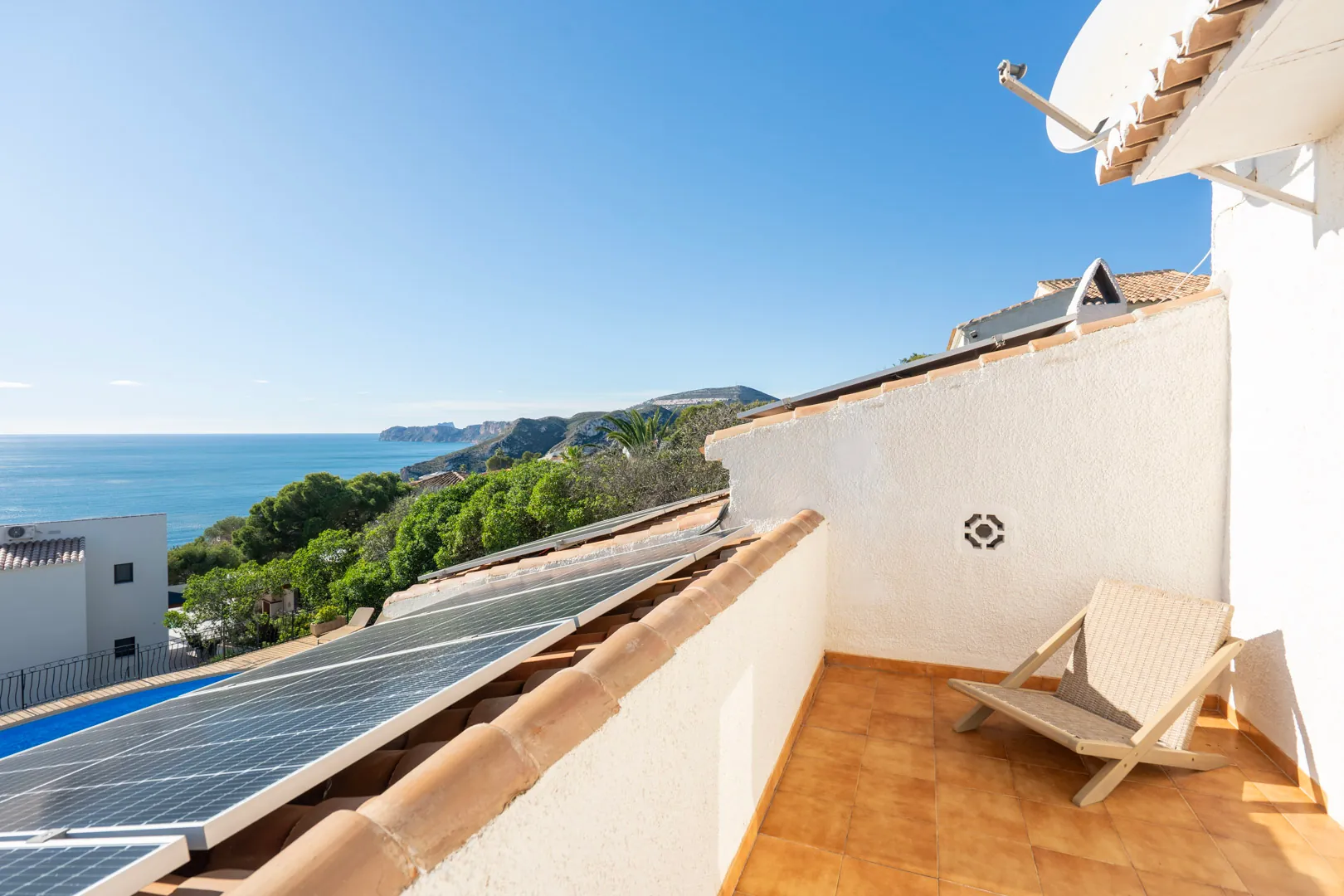 Traditionele villa met schitterend uitzicht op zee te koop in Ambolo, Jávea