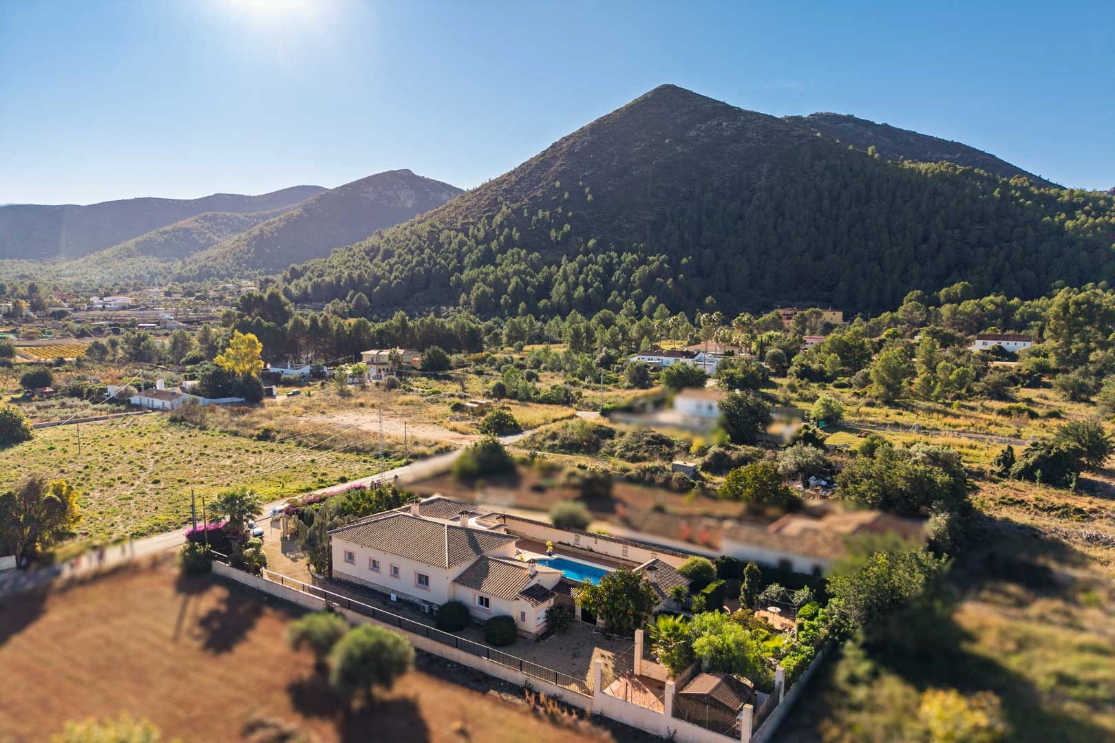 Villa de estilo mediterraneo a la venta en Jalon