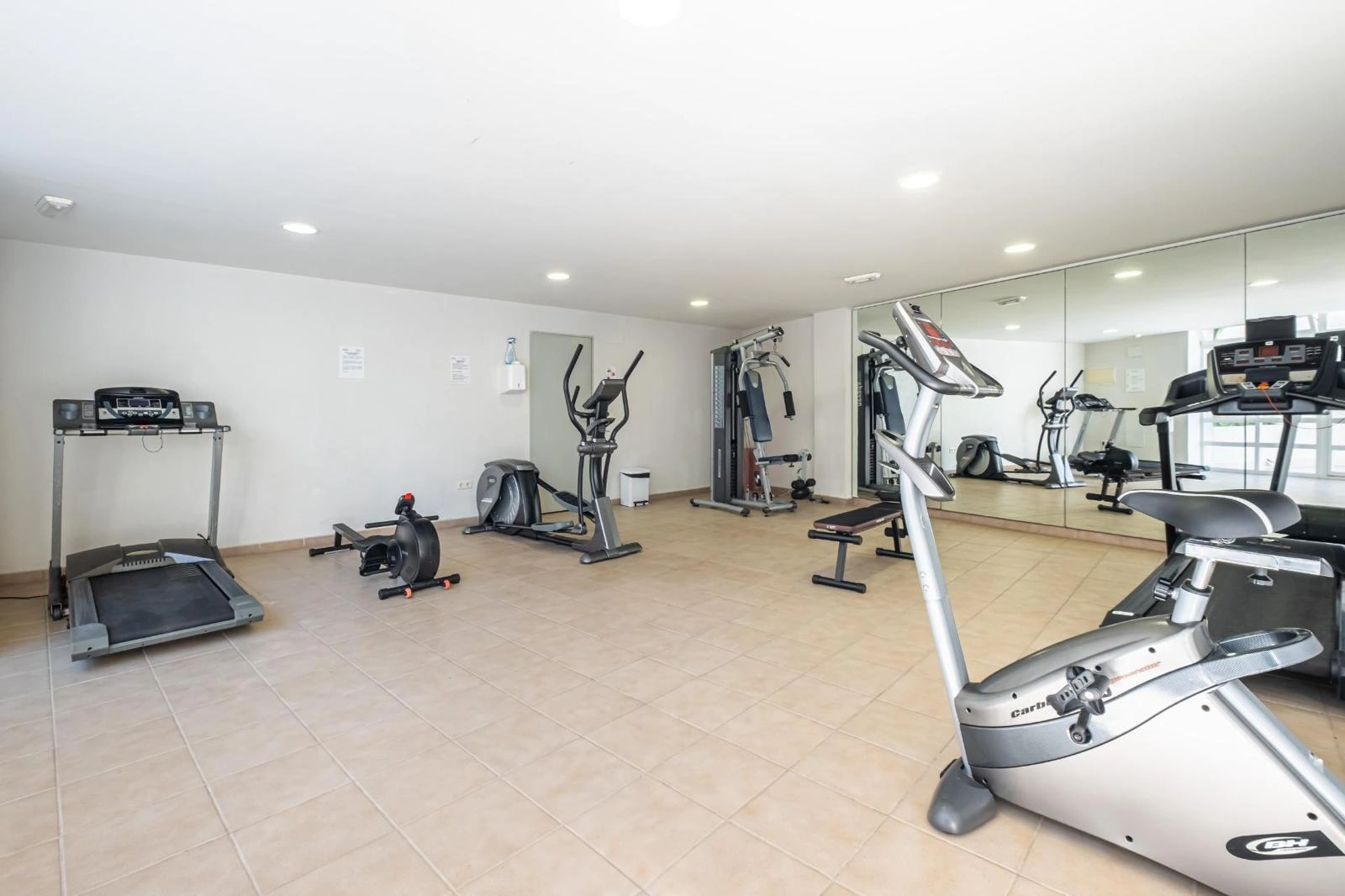 2-bedroom apartment for sale in Javea in urbanization with pool and garden
