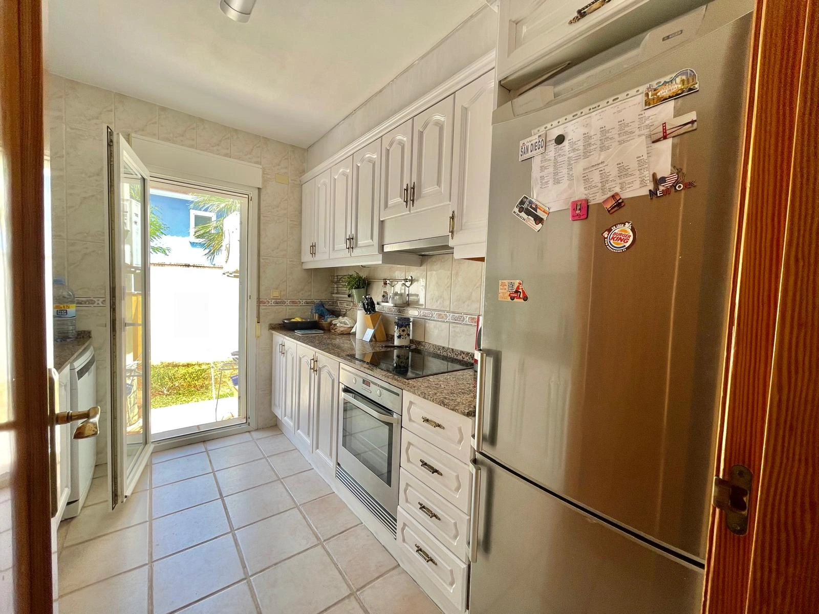 Villa avec 4 chambres à vendre à Dénia, proche des commerces et du centre-ville.