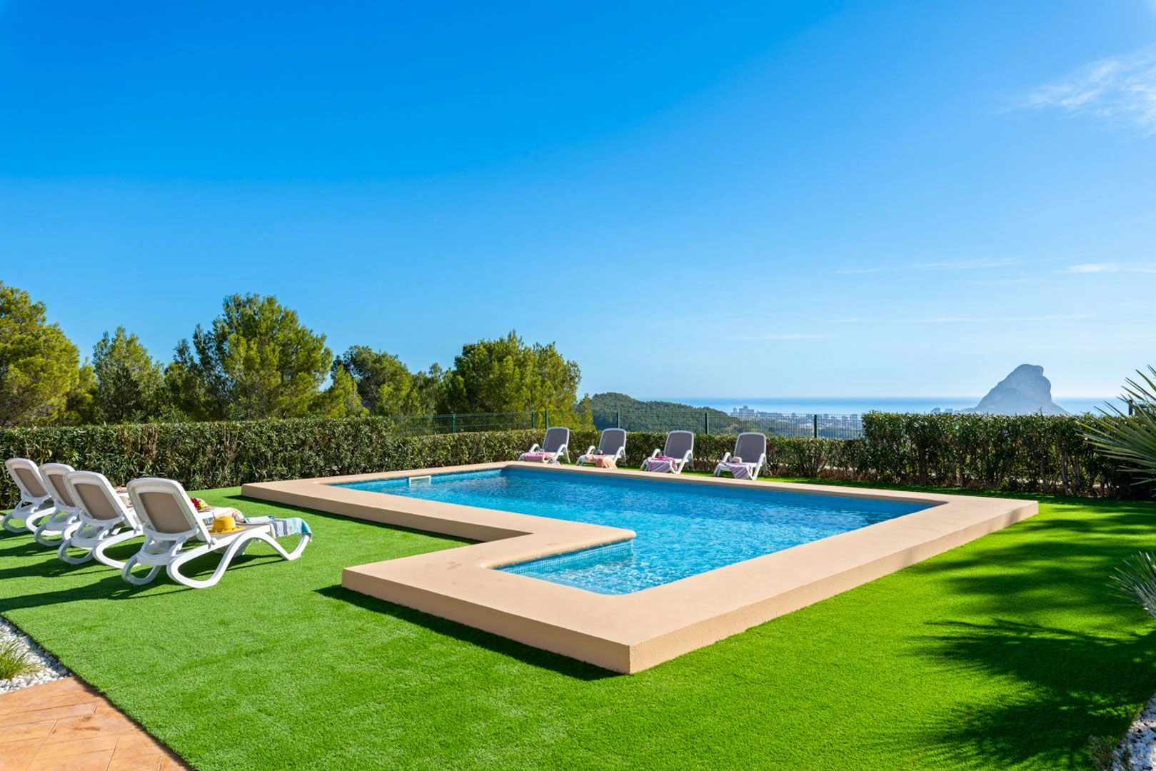 Preciosa finca con vistas al mar en venta en Oltamar, Calpe
