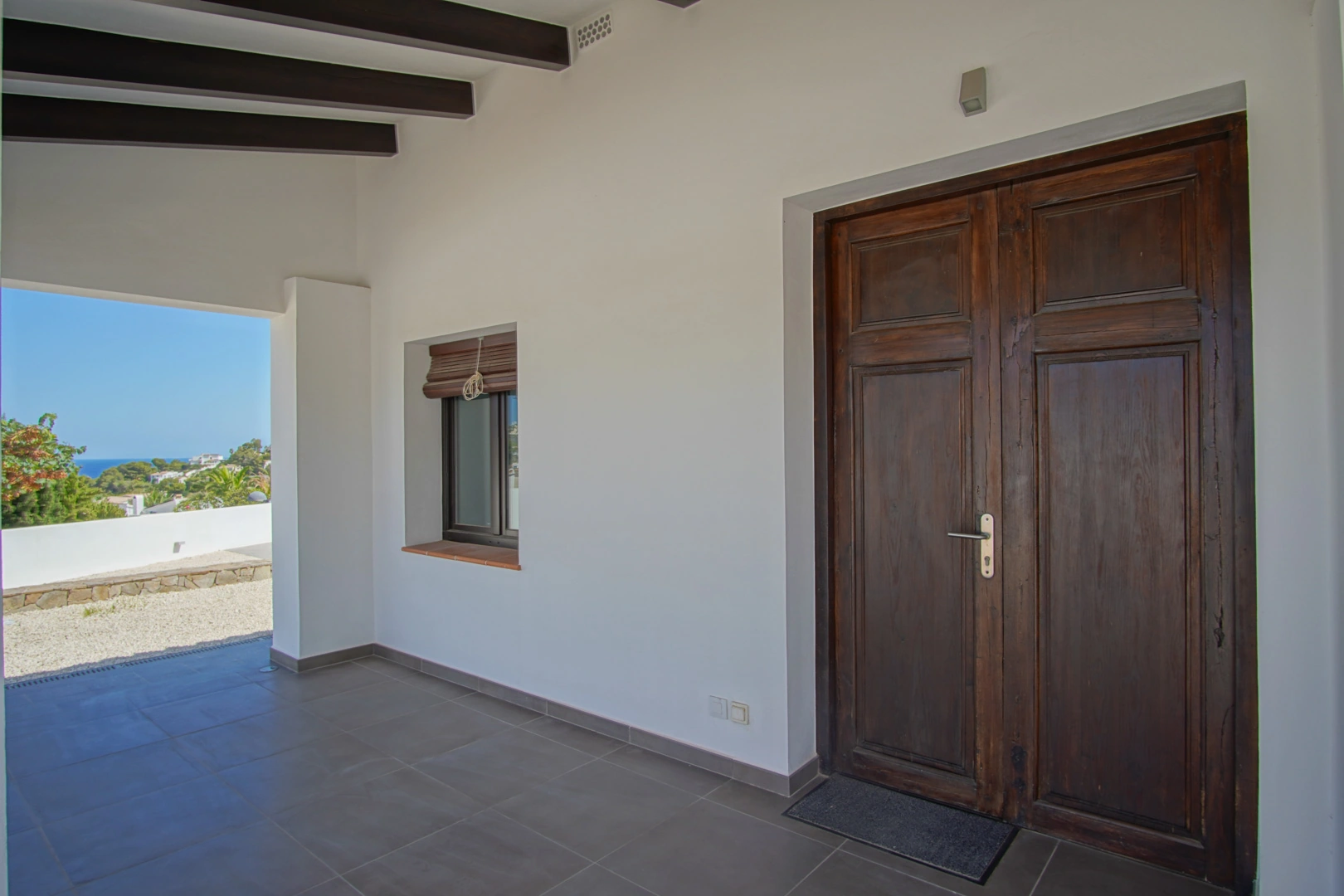 Villa tradicional mediterranea con vistas panoramicas al mar a la venta en Moraira.