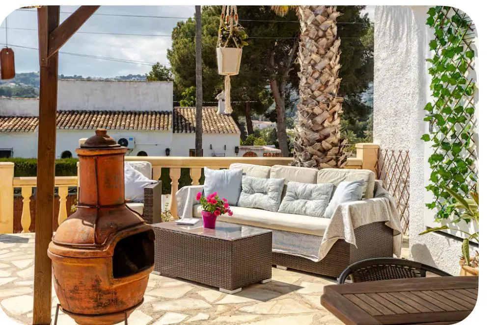 Charmante villa à vendre avec jardin et piscine privée à Cap Martí, Jávea – Costa Blanca
