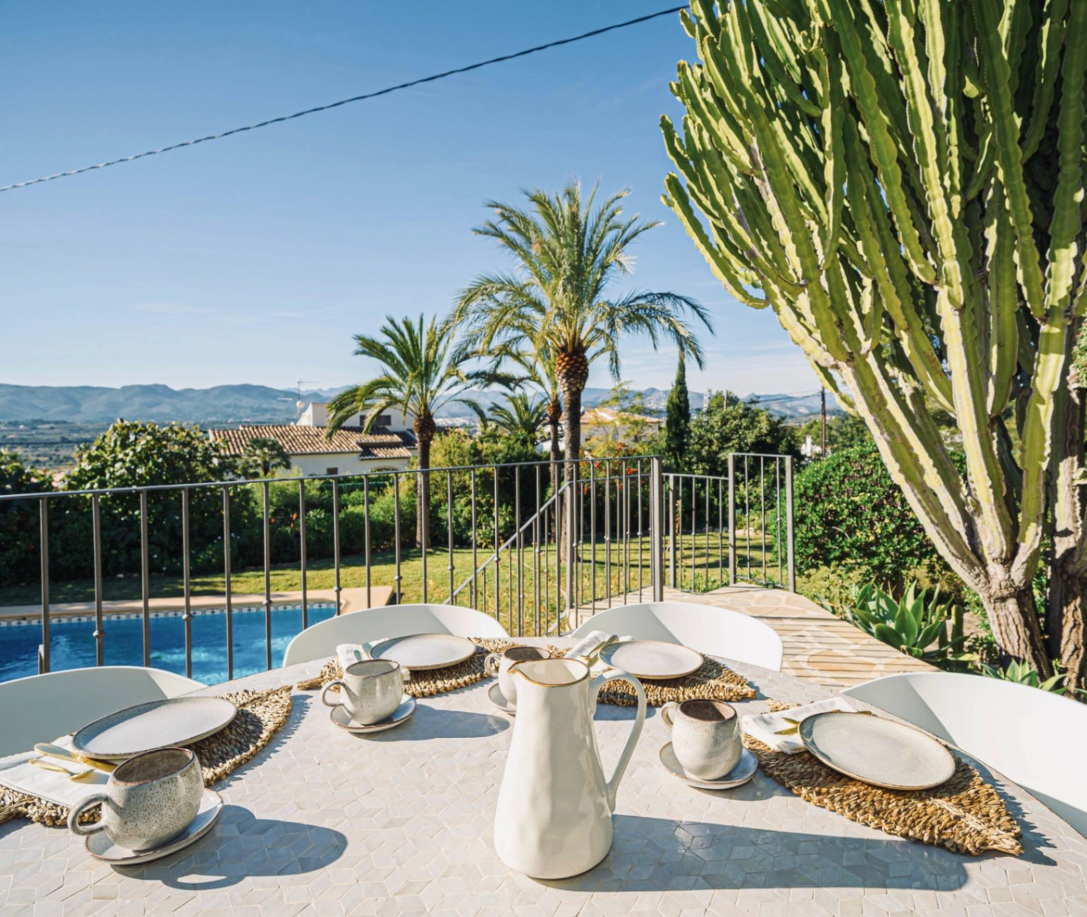 Wunderschöne, renovierte Villa mit 5 Schlafzimmern zu verkaufen in Montgó, Jávea.