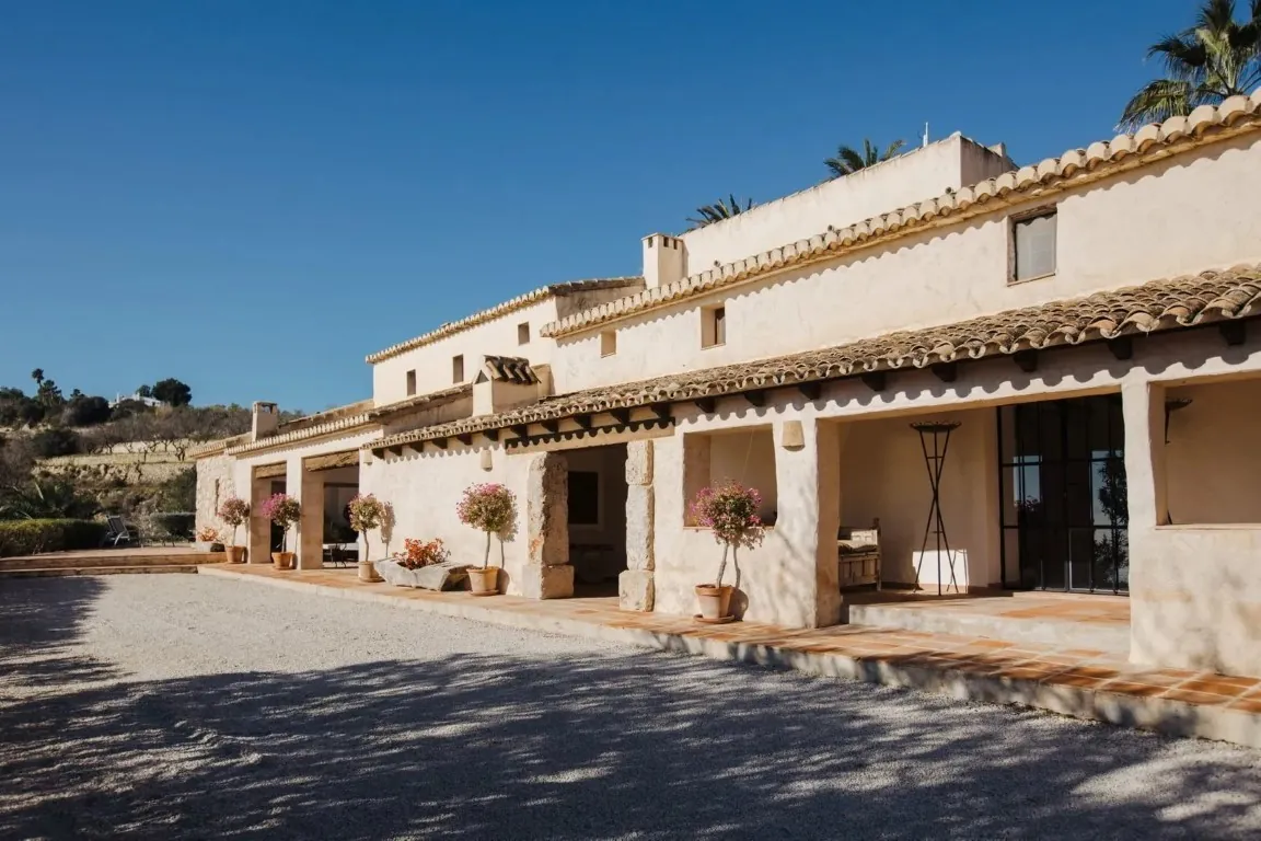Einzigartige Finca zum Verkauf in Benissa mit herrlichem Blick über die Landschaft und das Meer