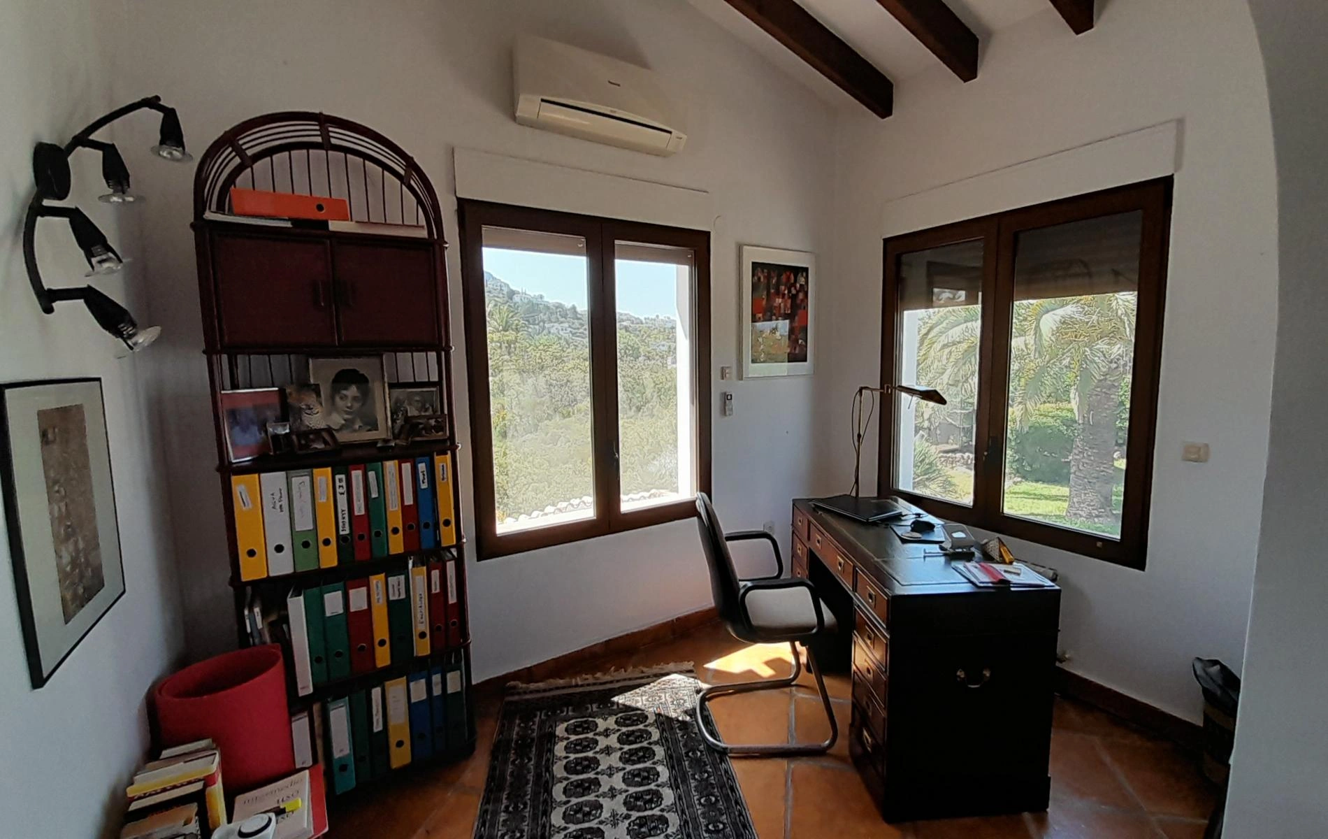 Villa de 4 dormitorios en venta en Montepego con vistas al mar