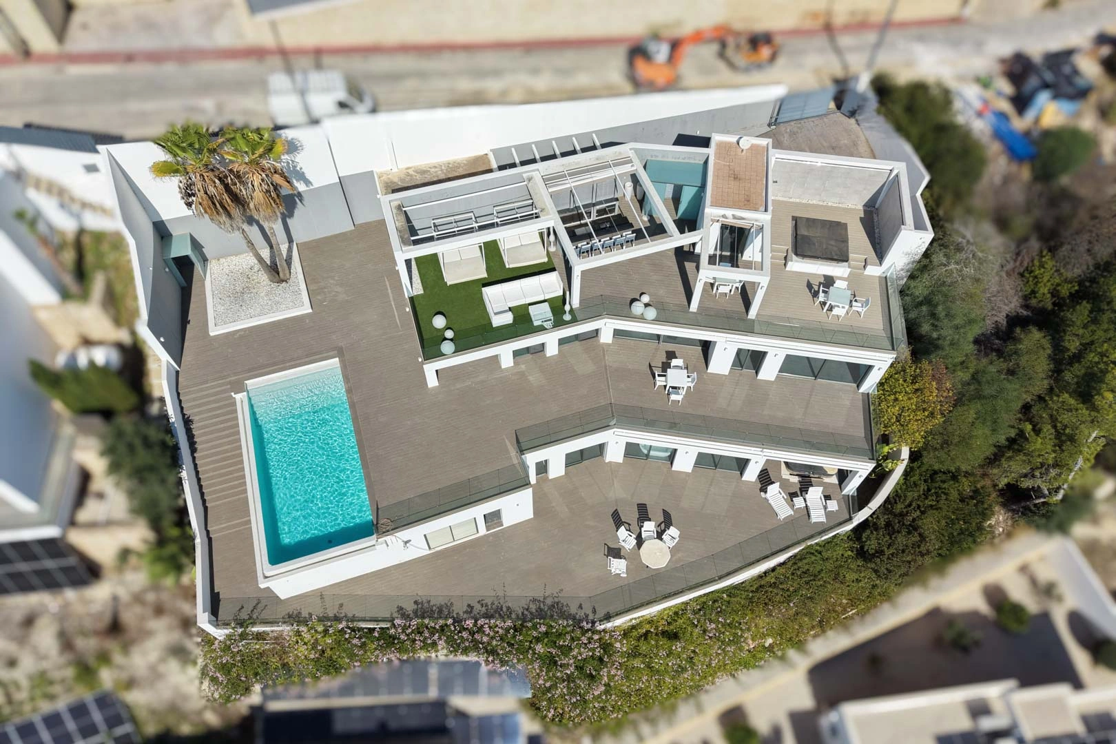 Villa moderna con vistas panoramicas al mar a la venta en Moraira.