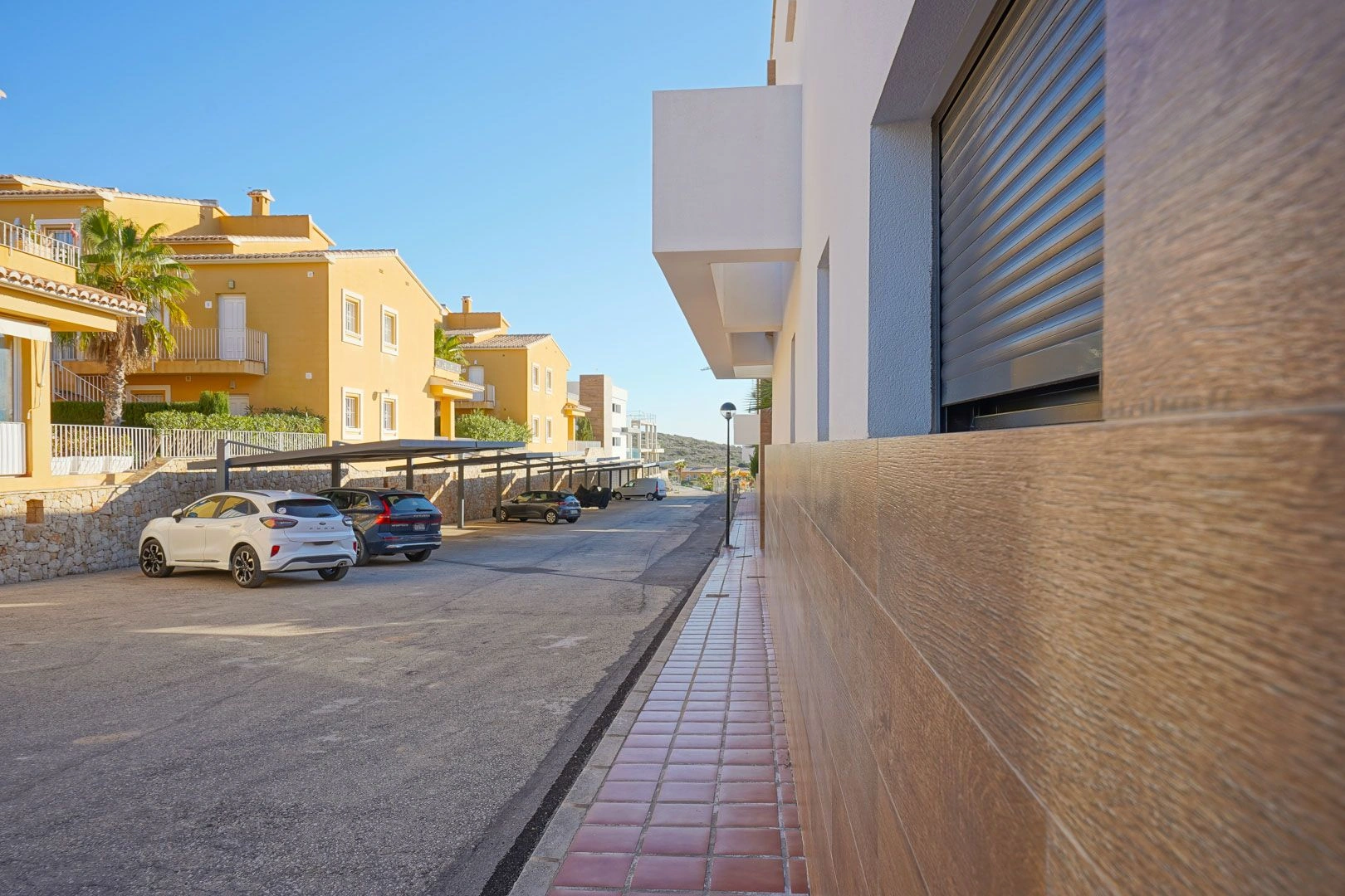 Luminoso y moderno apartamento de dos dormitorios en venta en Cumbre del Sol.