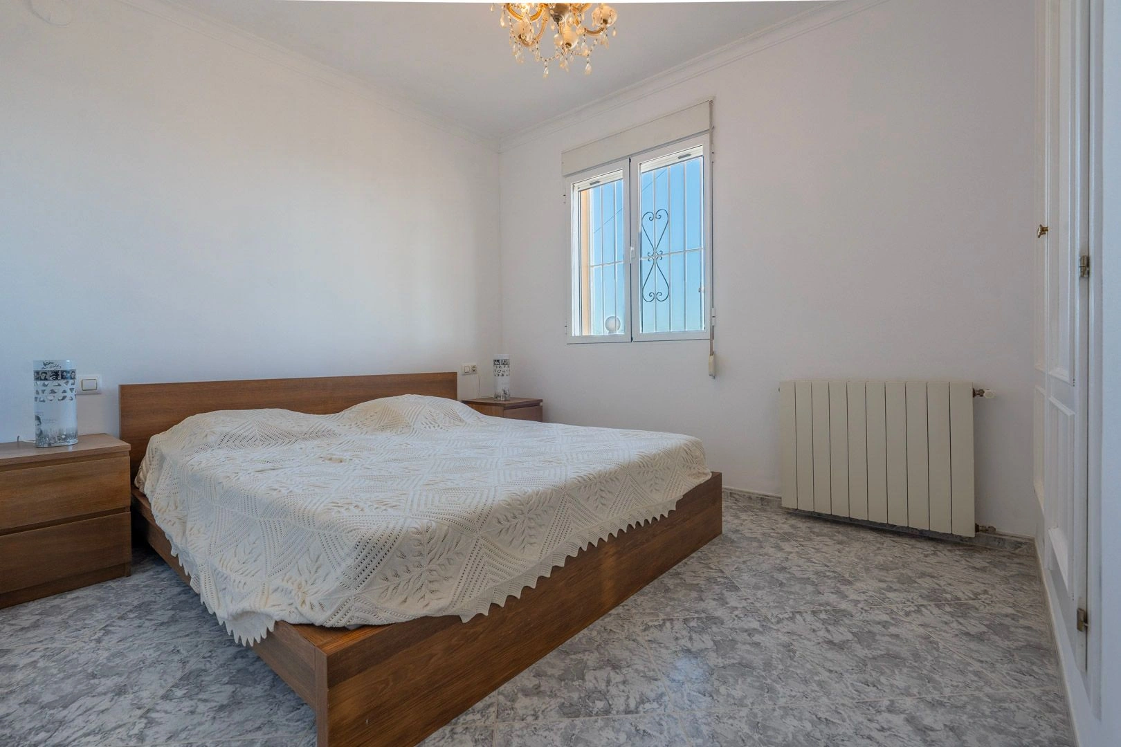 Villa con casa de invitados y vistas panoramicas al mar en venta en Calpe