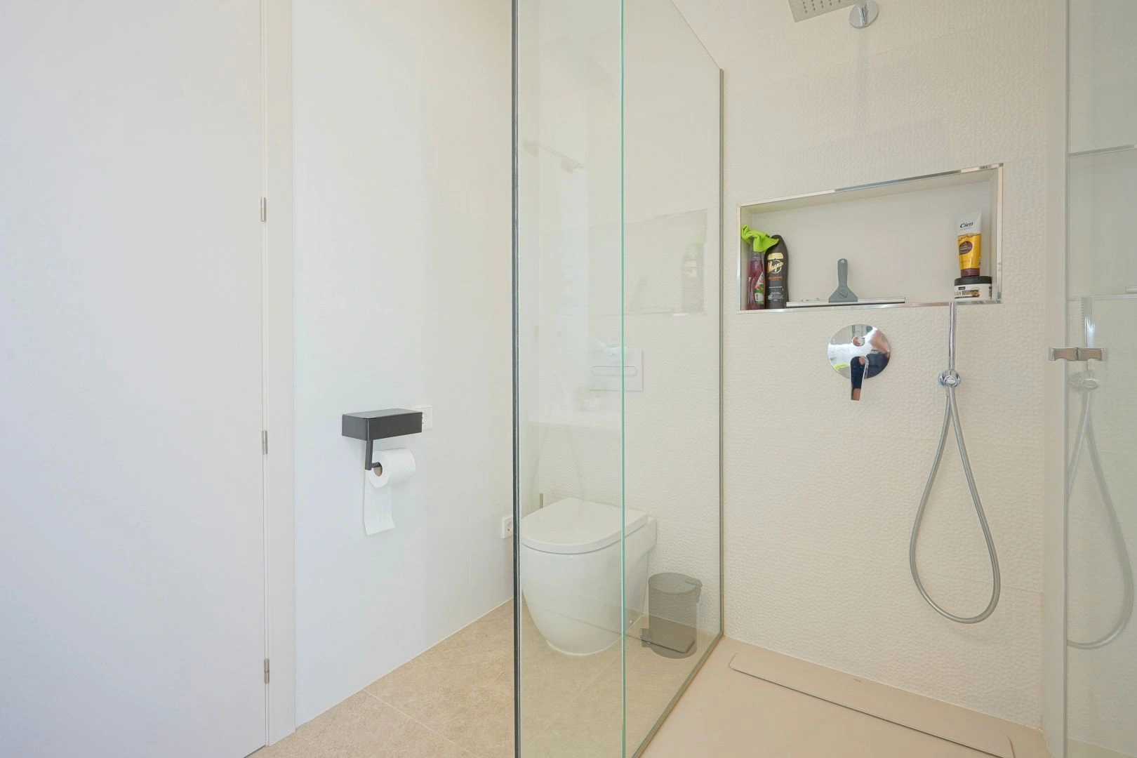 Villa moderna en gran parcela en venta en Beniarbeig