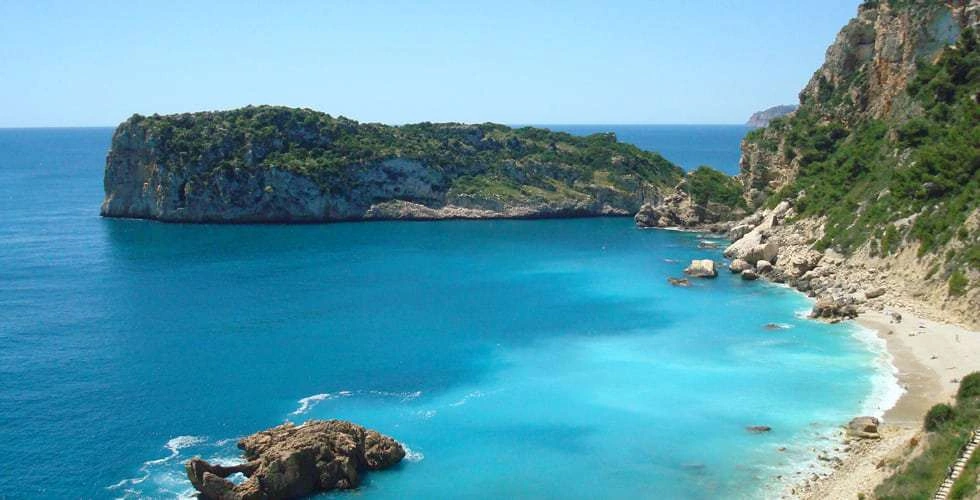 Villa avec 4 chambres à vendre à Dénia, proche des commerces et du centre-ville.