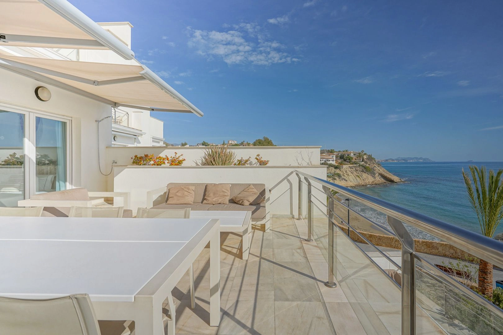 AR56211 - Modern apartment for sale located in a luxury complex in El Campello.
