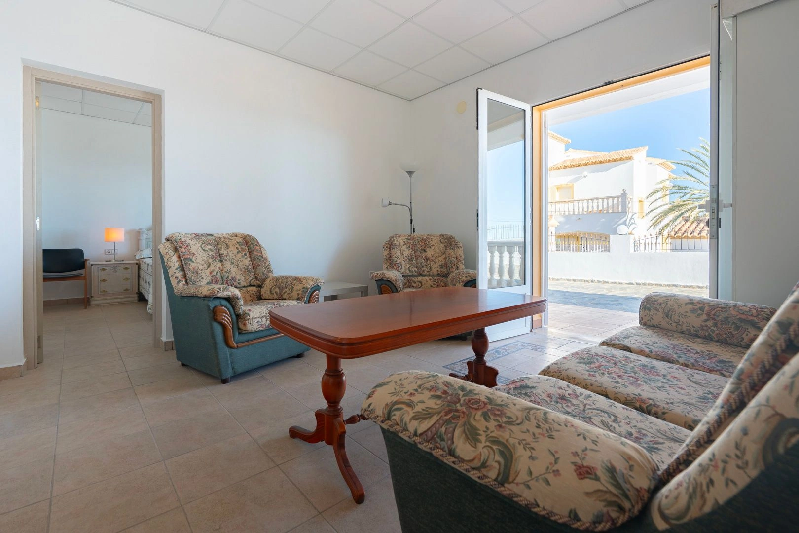 Villa con casa de invitados y vistas panoramicas al mar en venta en Calpe