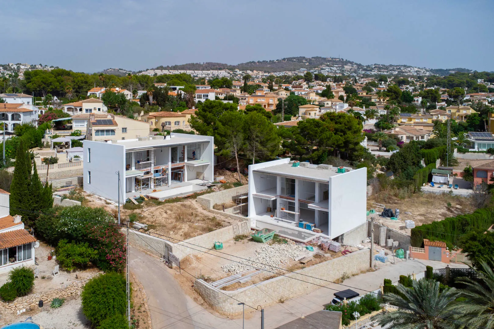 Moderna villa de obra nueva a 500 m de la playa, en venta en Calpe
