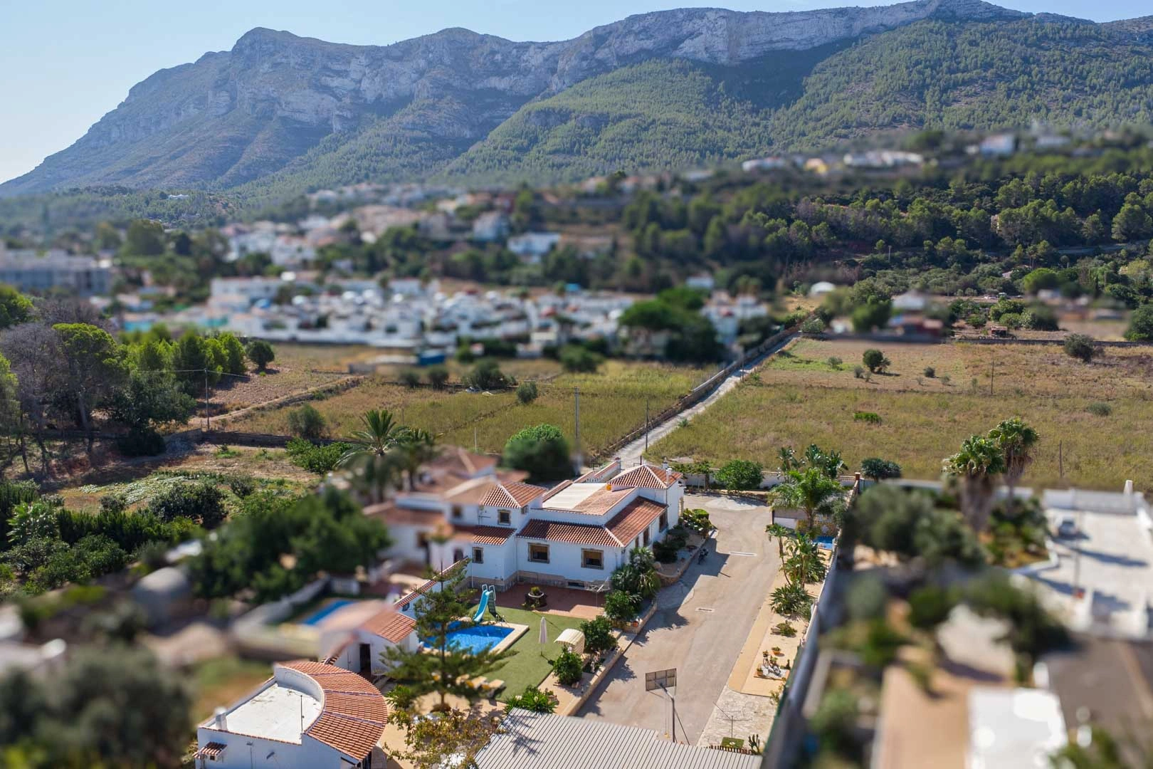 Chalet semiadosado a la venta en La Pedrera, Dénia