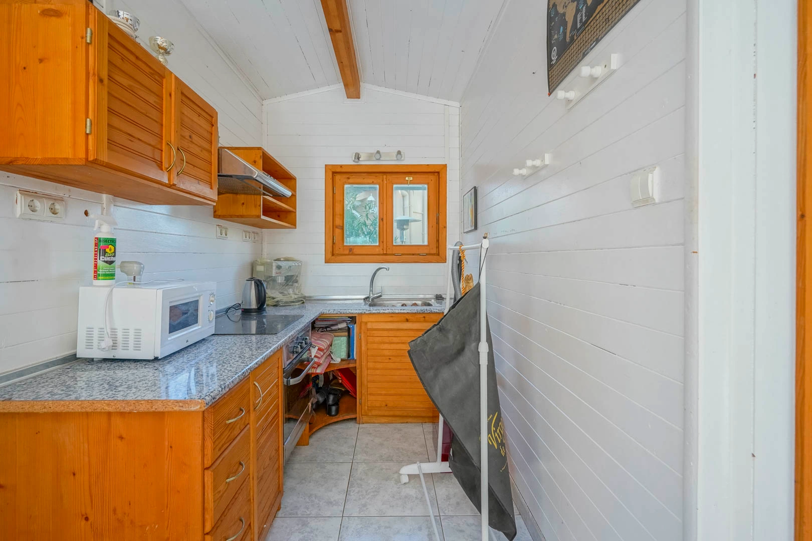 Chalet con consultorio médico en venta en Jávea.