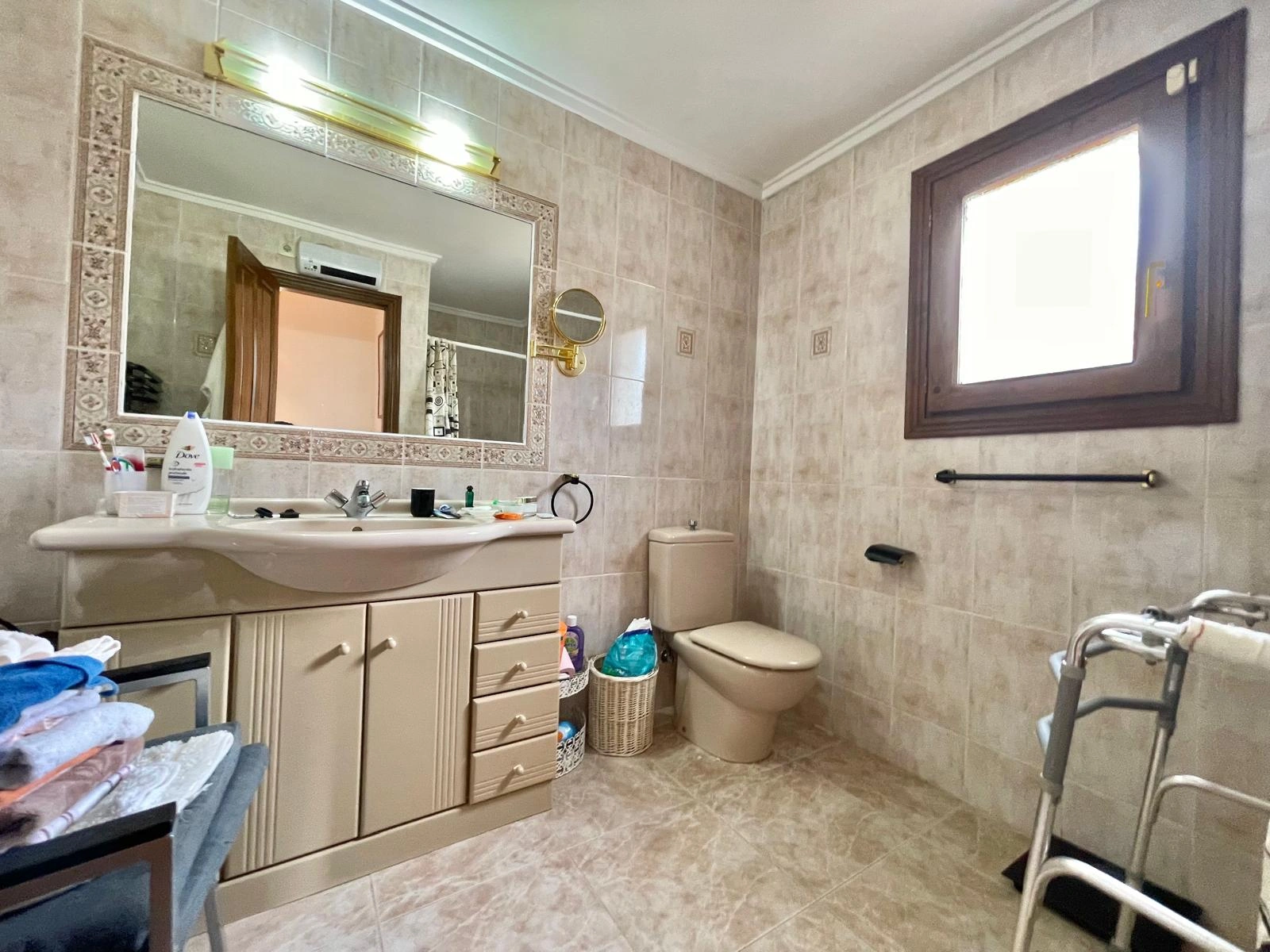 Villa de 4 dormitorios en venta en Montepego con vistas al mar