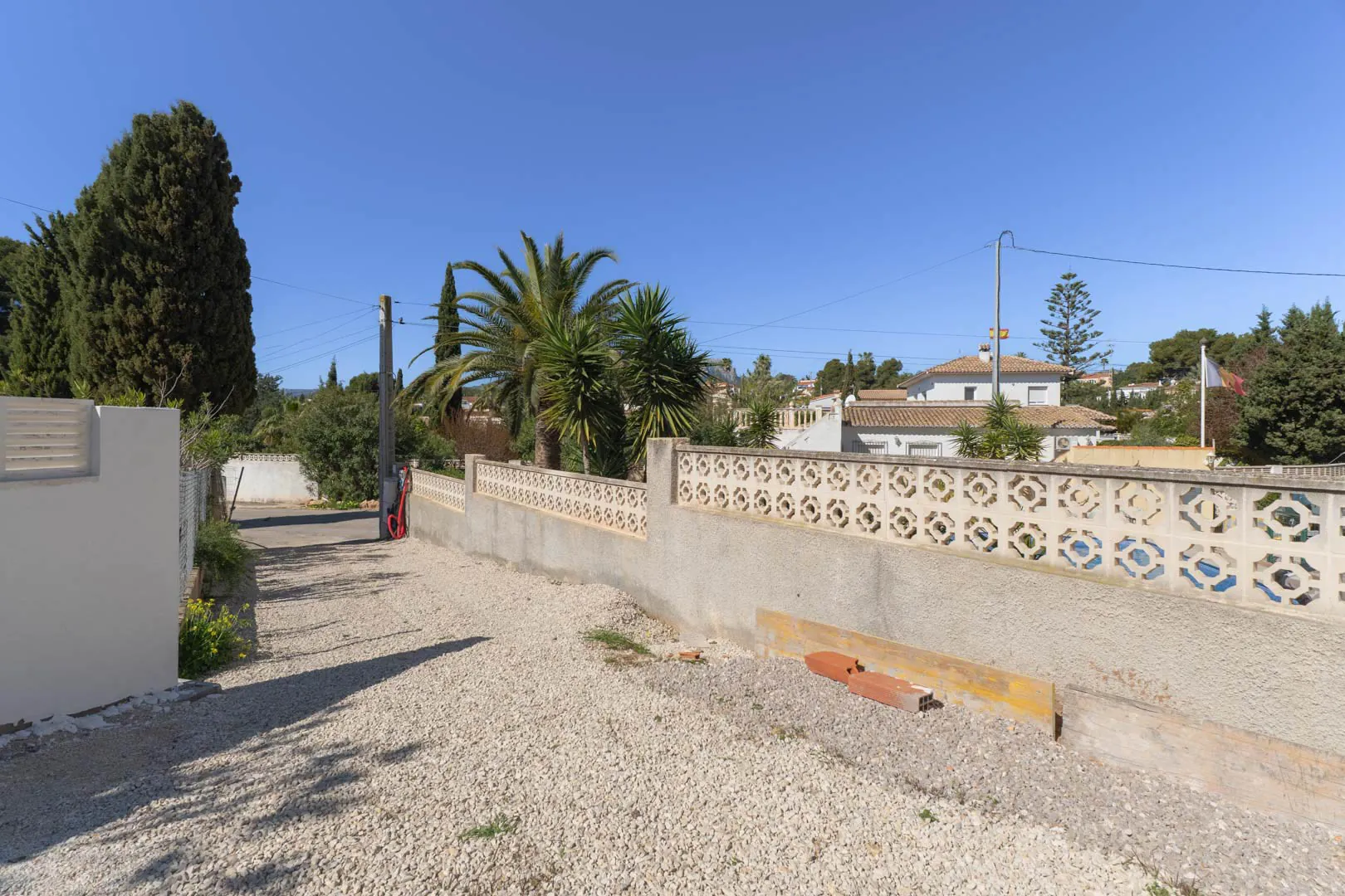 Villa moderna aún por terminar en venta en Calpe.