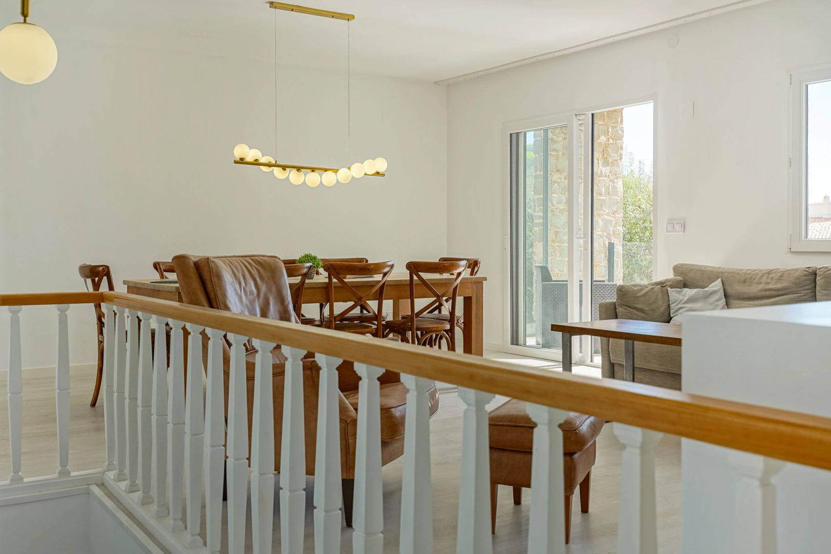 Villa reformada de 5 dormitorios en venta a 500m de la playa y centro de Calpe