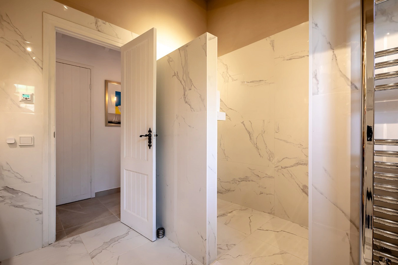 Renovated single-storey villa with pool and garden.