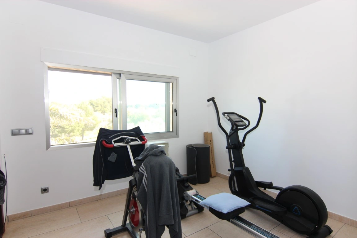 Exklusive Luxusvilla in Jávea mit Pool, Gästeapartment und nachhaltigen Materialien