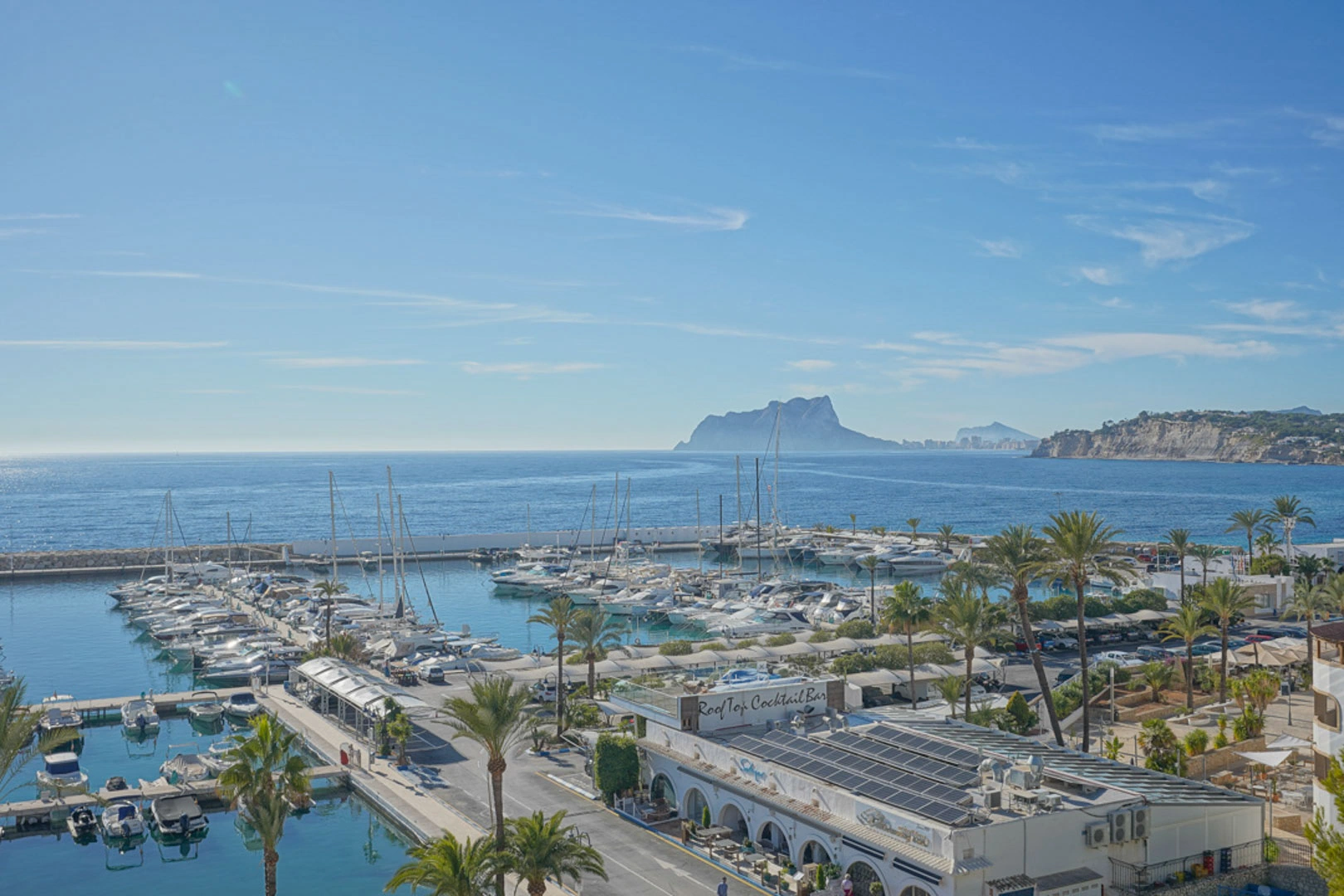 Villa de Nueva Construcción en Moraira: Diseño Moderno, Confort y Exclusividad