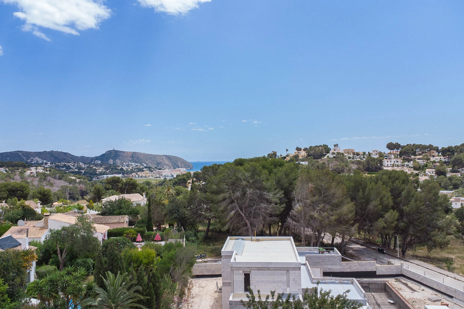 Villa de Nueva Construcción en Moraira: Diseño Moderno, Confort y Exclusividad