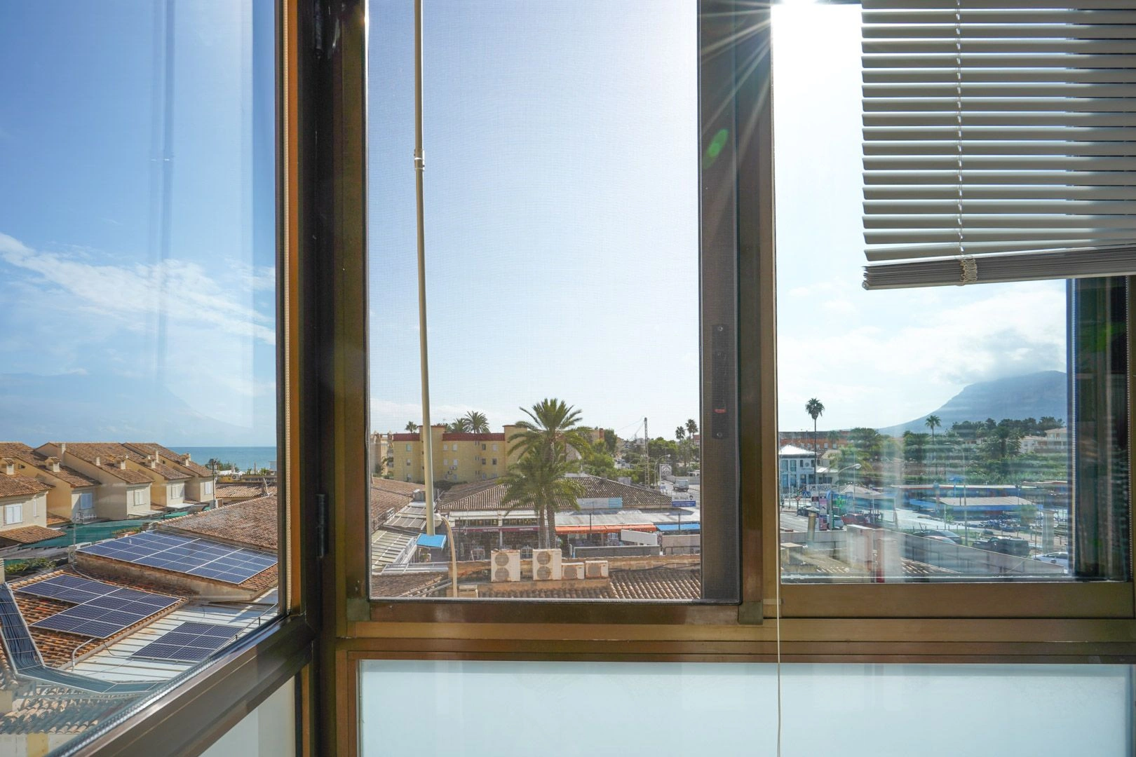 Piso en venta en Denia con acceso directo a la playa