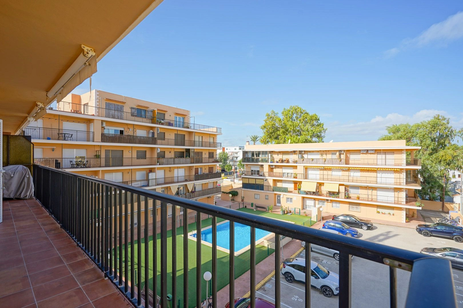 Piso en venta en Denia con acceso directo a la playa
