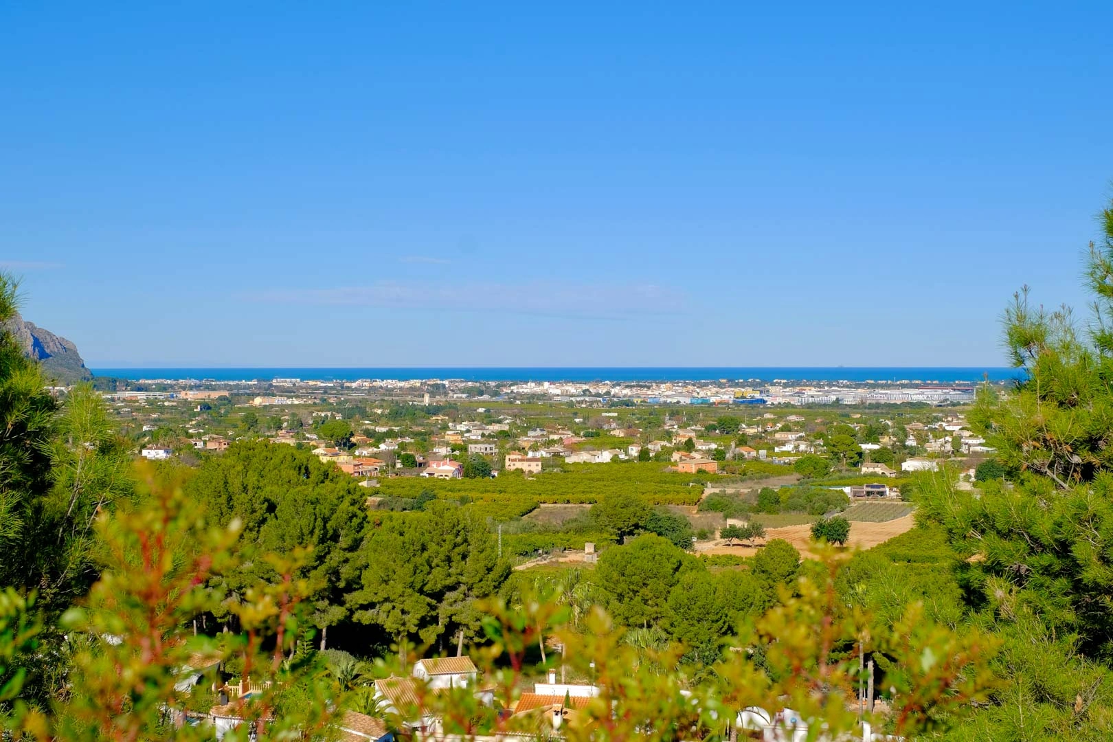 Villa de nueva construccion en venta en Pedreguer con vistas al mar
