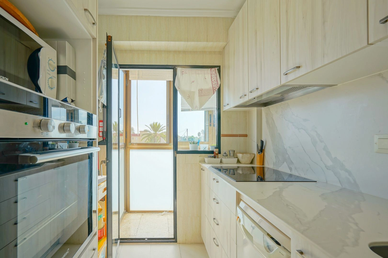 Piso en venta en Denia con acceso directo a la playa - 5