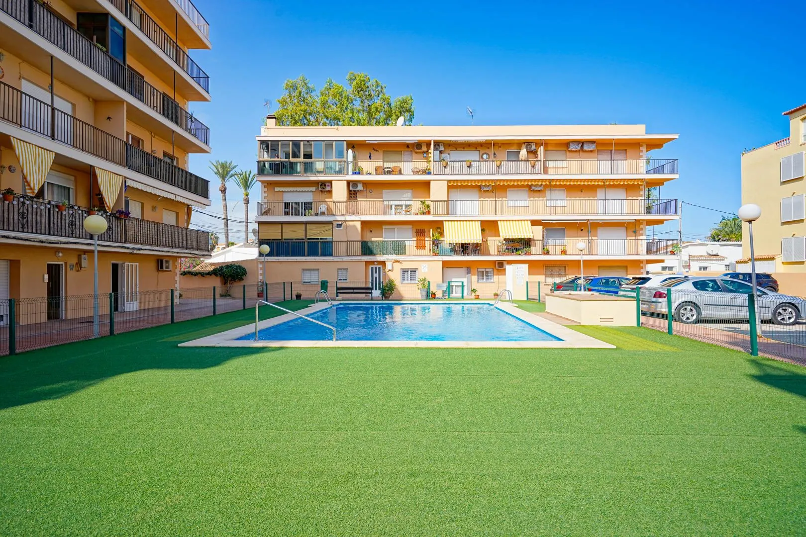 Piso en venta en Denia con acceso directo a la playa