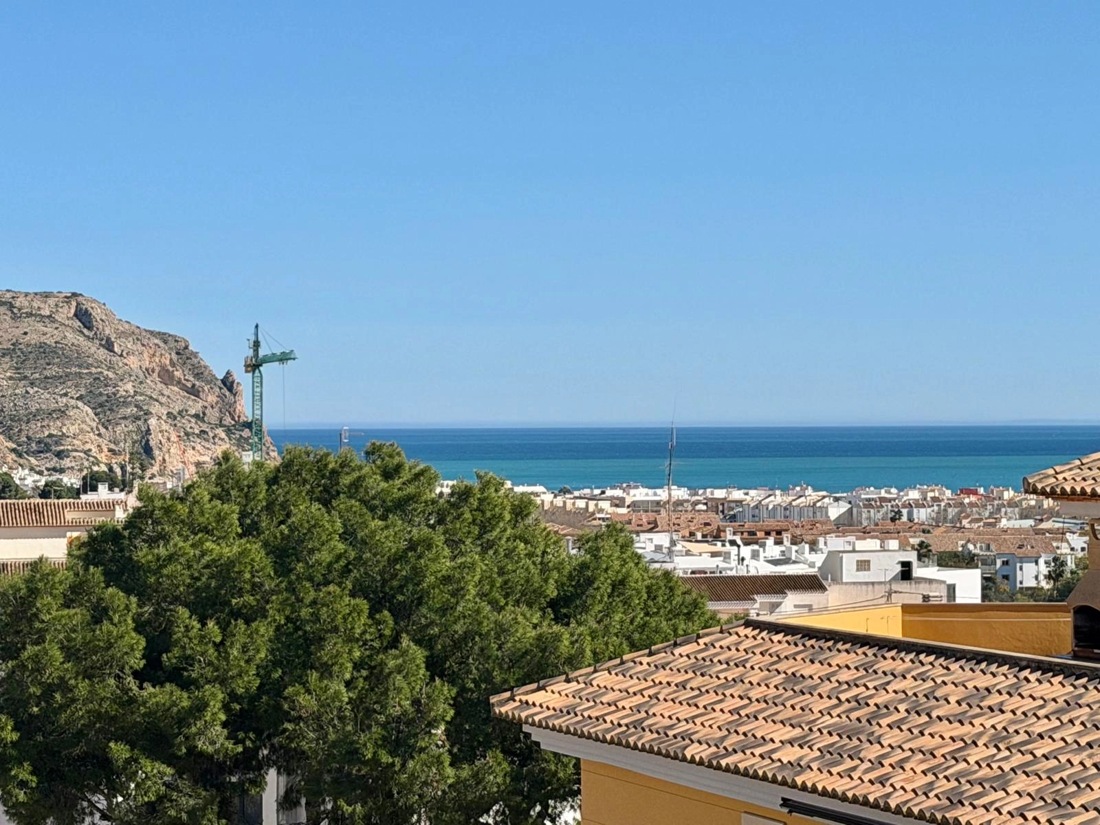 Amplio piso de 3 dormitorios en venta en Javea a pasos del casco antiguo