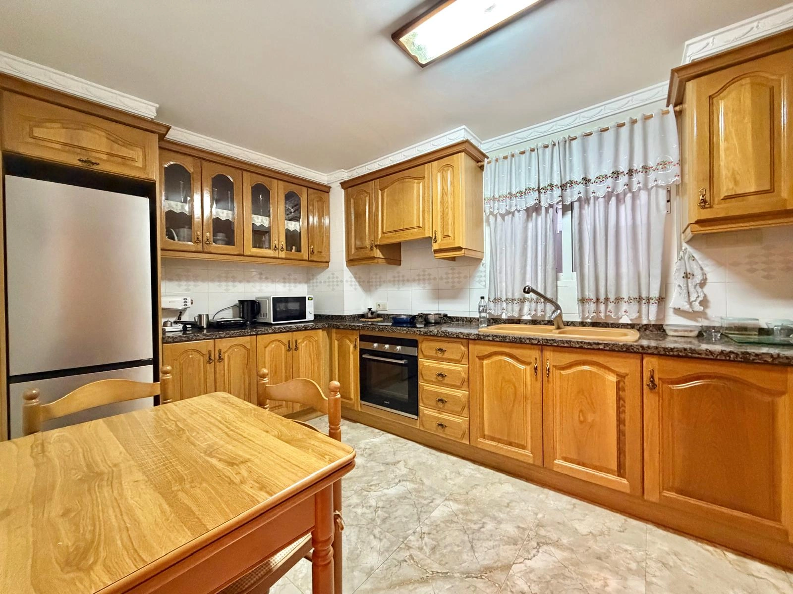 Amplio piso de 3 dormitorios en venta en Javea a pasos del casco antiguo