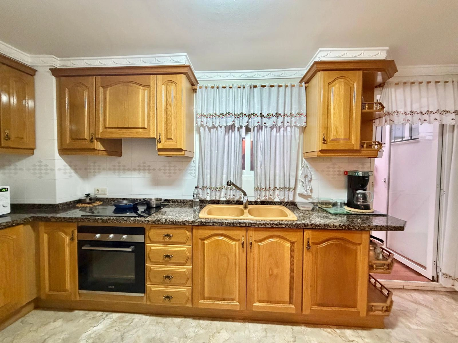 Amplio piso de 3 dormitorios en venta en Javea a pasos del casco antiguo