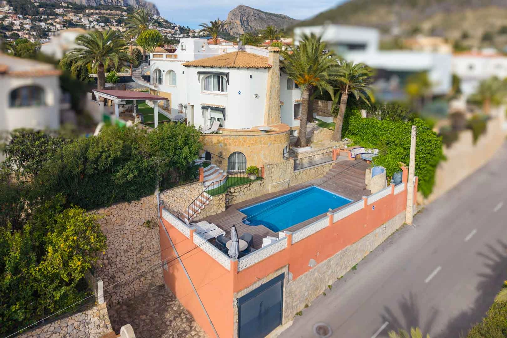 Villa reformada con vistas al mar a la venta en Calpe. - 2