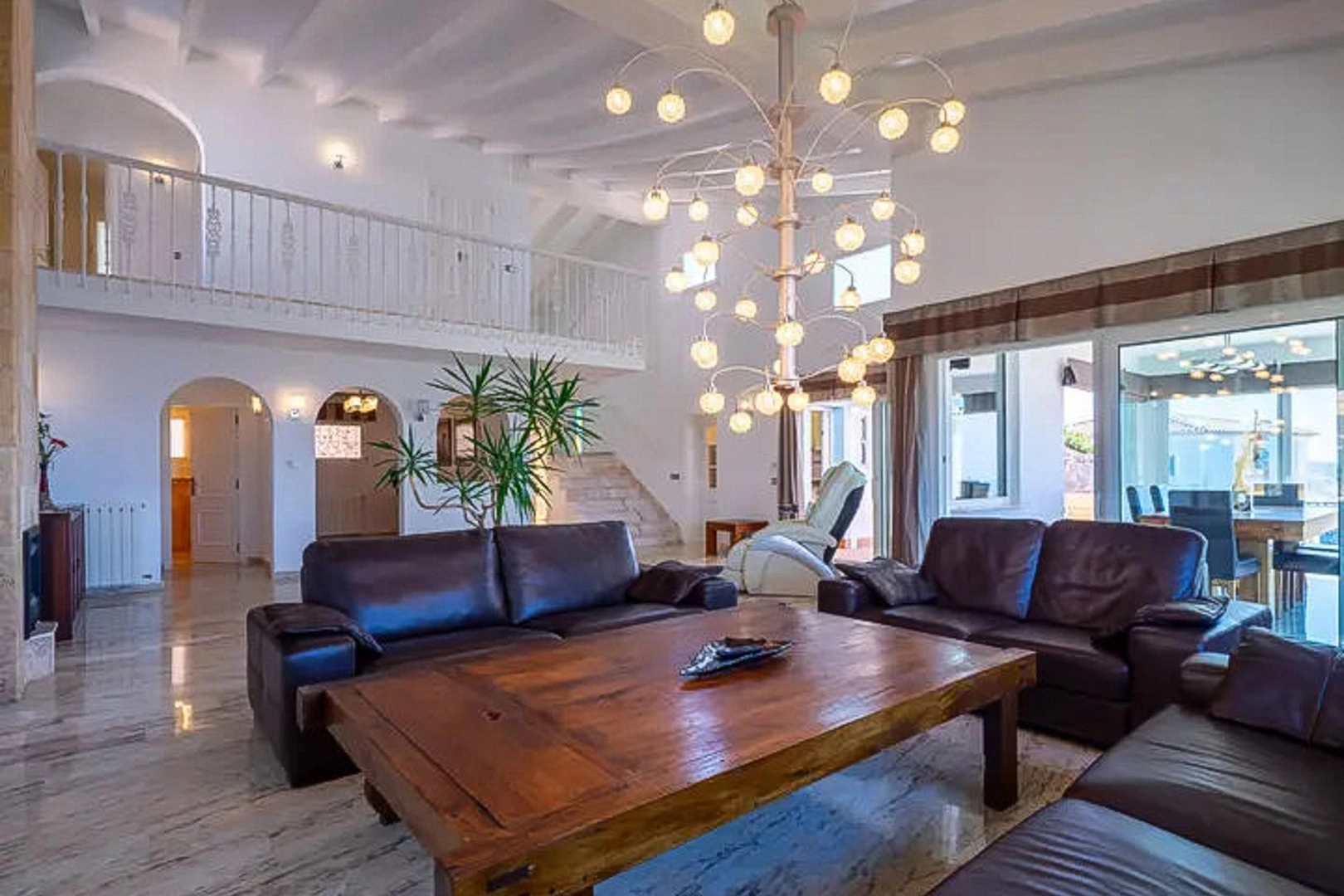 Villa with a pool and sea views for sale in Moraira.